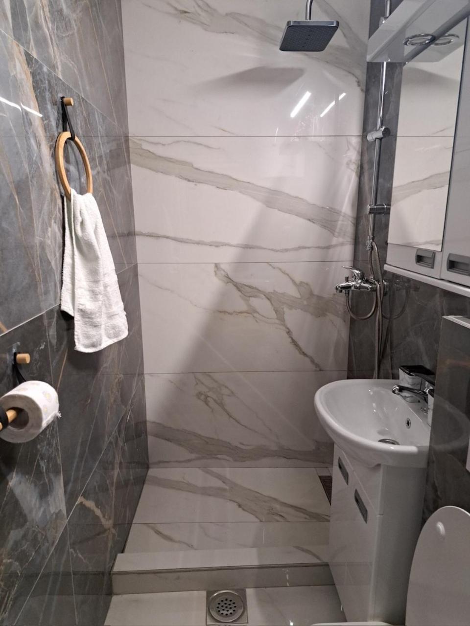Apartman En Dusanovac Ngoại thất bức ảnh