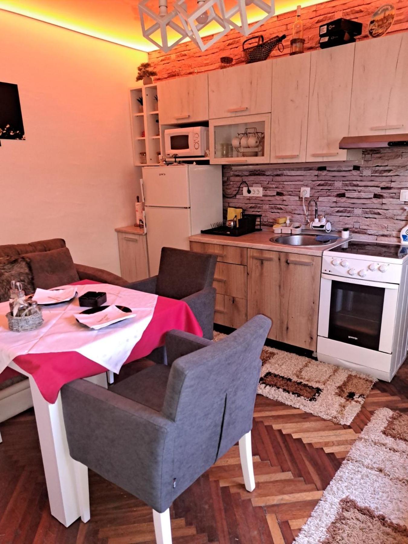 Apartman En Dusanovac Ngoại thất bức ảnh